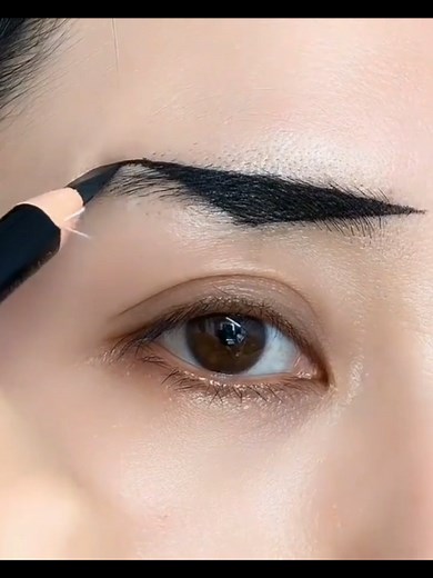 easy eyebrows shape tutorial for beginners #fyppppppppppppppppppppppp #trending #tiktok #by beauty glam ✨❤️