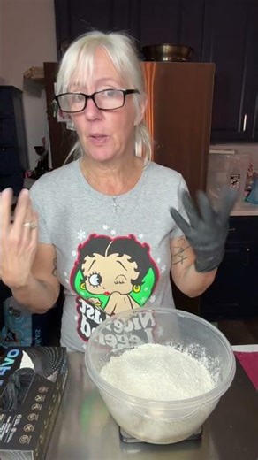 Gloves for cleaning, cooking and all your household tasks