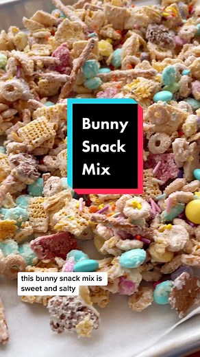 Bunny Snack Mix. This sweet and salty snack mix recipe makes a great Easter treat. Use your favorite Chex cereal or a combination of a few. #chexmix #easterdesserts #eastertreats #easyrecipe