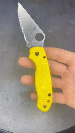 5 ways to open a Spyderco native 5 or para 3 #spyderco #knifetips #knifeskills #compressionlockflip