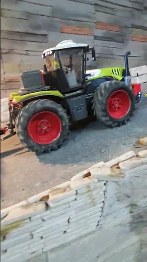 RC CLAAS XEREON !!!