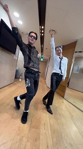 22K views · 2.3K reactions | I'm coming over over over 懶 Tiktok ➫ https://vt.tiktok.com/ZS8qp6bwV/ Reels ➫ https://www.instagram.com/reel/CqIg1jFpjt-/?igshid=YmMyMTA2M2Y= #KAI #카이 #EXO WeAreOne❤️ | I Love EXO | Facebook