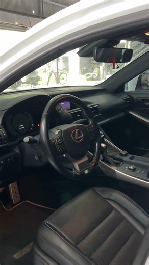【呂老板二手車】汽車呈現-2016/12 #LEXUS #IS200T F-Sport