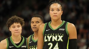 Lynx's Courtney Williams, Natisha Hiedeman debut twinning hairstyles before taking on Storm