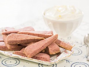 Raspberry Shortbread