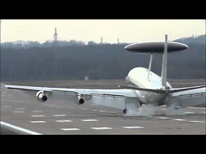 Wonderful Boeing 707 Landing (sound !!) (HD)