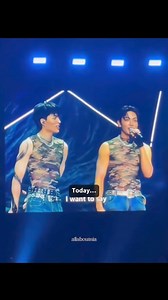 Extended ung kilig ko dito mga 1 month, hindi ako makamove on hahahahaha😭 Translation: Joong is looking for his darling in the middle of the concert 🤣 - Joong☀️: Has darling come to watch me today? - Dunk🌻: 😂😂 *cute laugh* ctto📸allaboutnia on X #LYKNConcert #จุงดัง #จุงอาเชน #dunknatachai | JoongDunk Philippines