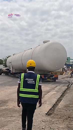 Most cargo moves in sealed containers. Standardized. Structured. Predictable. But some cargo doesn’t fit the box. We recently facilitated the movement of 2 LPG tanks for Vivo Energy Kenya, shipped from the United Arab Emirates to Kenya under a specialized project cargo logistics operation. These LPG tanks qualified as out-of-gauge (OOG) cargo and breakbulk freight — meaning no container could handle them. This required: Heavy-lift coordination. Engineering assessments. Specialized port handling.