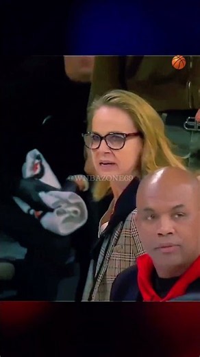 Becky Hammon Gets Heated😳