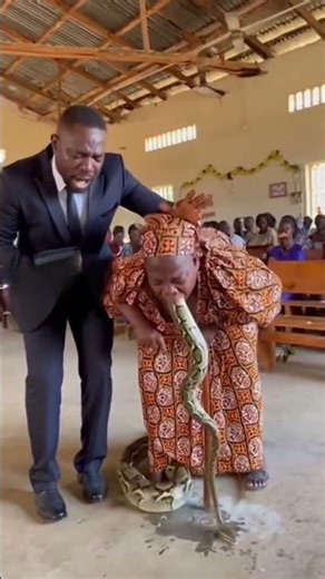 Shocking as woman vomit big Python #goviral