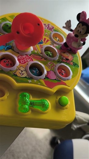 hit plasticto with mini mouse alone #asmr #youtubeshorts