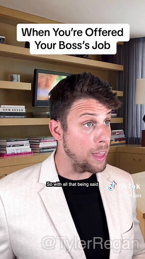 Things got pretty awkward when his boss came in 😳😂 #boss #job #manager #office #employee #work #money #quit #adulting