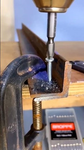 Zinc Plated Phillips pan head self drilling screw