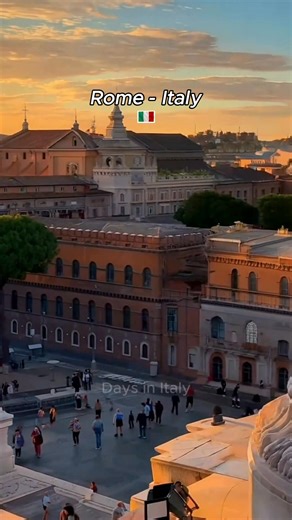Golden hour over the Altare della Patria. Rome's beauty truly is eternal. ✨🇮🇹 #roma #daysinitaly #Rome #italy | Days in Italy