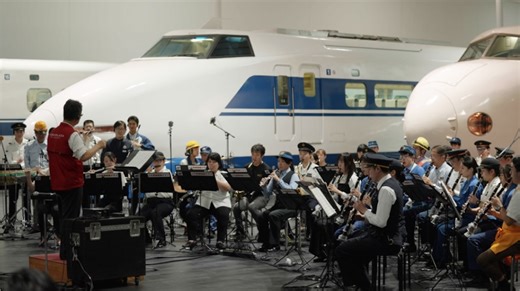 はい、泣けます！JR東海「60周年記念CM」メイキング映像公開 トランペットはまさかの？ | レイルラボ ニュース