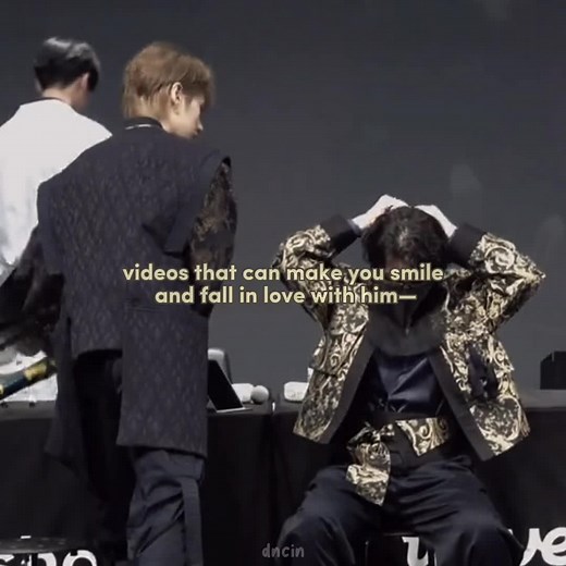 Jun's act of service, Jun's smile, and Jun's gaze it's really make me fallin' in love with him #wenjunhui #wenjunhuiedit #wenjunhuicatboy #jun #junseventeen #junsvt #junhui #junhuiedit #junhuiseveenteen #moonjunhui #fyp #foryoupage