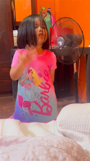65 reactions · 39 comments | Caught her practicing without knowing I was videoing  She said they’re going to dance at school — so cute and focused! ❤️ | Bill Jones Joy Caa | Facebook