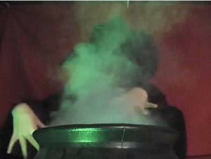 How to Make a Great Witch Costume