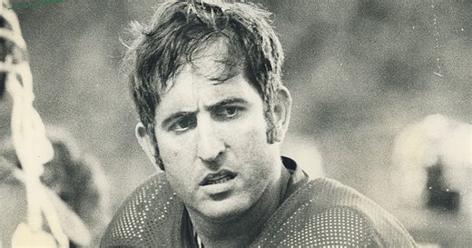 George Mira Sr.,star college QB at Miami known as ‘The Matador,’ dead at 83