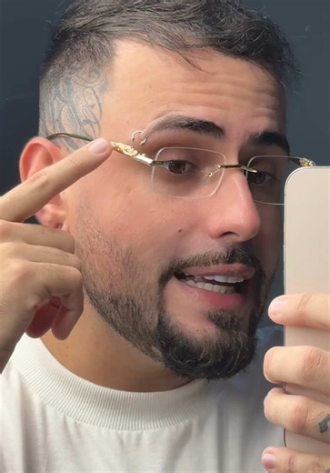 Óculos de metal, sem grau, sem borda. #tiktokshop #oculos #oldmoney