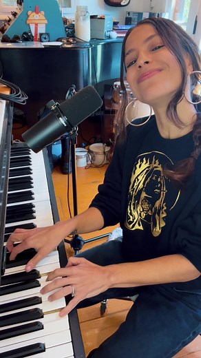 Primer Beso de Debbie Nova: Nueva Música para Disfrutar