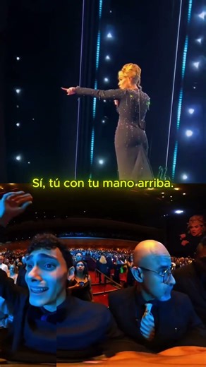 Adele stops her show to defend a fan! 👑✨