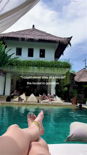 cooking classes, massages, and free breakfast with this view?! sign me up for a hostel any day 📍puri garden hostel in ubud, indonesia #traveltiktok #hostel #ubud #backpackinglife #bali #indonesia #southeastasia