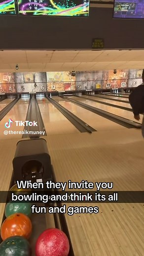 Half Court Shooter - Bowling Invitation Prank