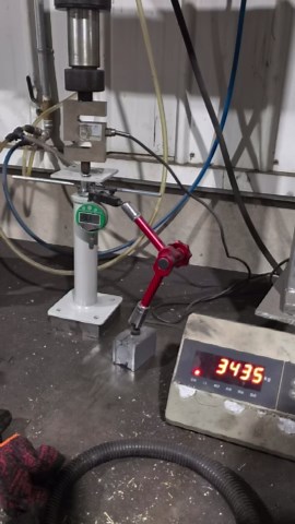 2 Pack Heavy Duty Adjustable Floor Jacks - 11.8" to 16" Telescoping Height, 11,000 lb Capacity per Jack - Crawlspace & Basement Support Posts for Joists, Beams & Structural Leveling