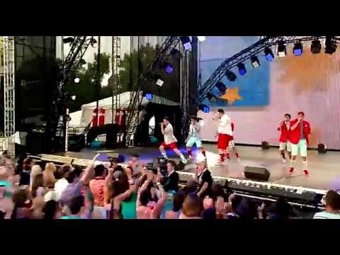 Pitch Perfect 2 - Any Way You Want It (World Championship Medley)