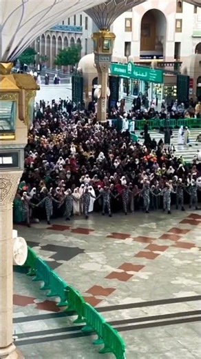 জন প্রিয় ঊর্ধ গজল। #beautiful #madinamunawara #islamicpilgrimage. time. 12.11.am.