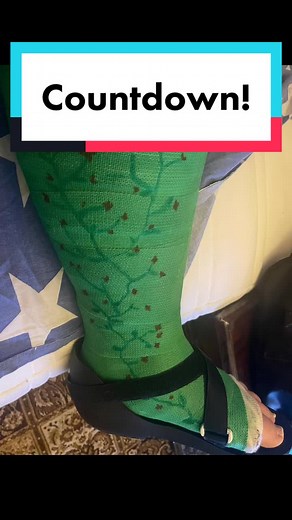 Finally! After 5-6 weeks with cast on both my legs and feets I get to remove them!!!! #journey #broken #brokenlegs #castremoval #northernlights #hospital #journeyoflife #healing #healingjourney