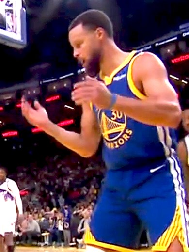 Curry's Rare Dunk: MVP Mode Highlights