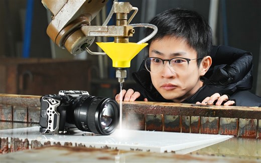 水刀切相机？何同学工作室2月开箱