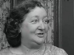 #OnThisDay 1971: "Glad to get rid of 'em for half hour..." Highbury's housewives welcomed the return of the football season. | BBC Archive