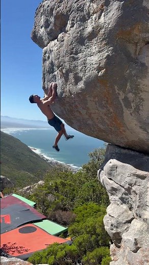 Incredible Climbing Dyno Jump || ViralHog