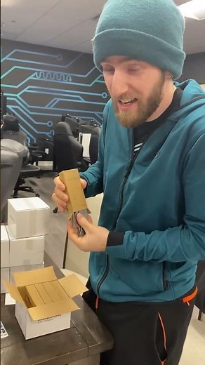 Unboxing the JerryRigEverything KNIFE! - #SHORTS