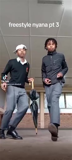 A young freestyle with my son 😉🫣#viraltiktok #foryoupage #fyp #sbujwa