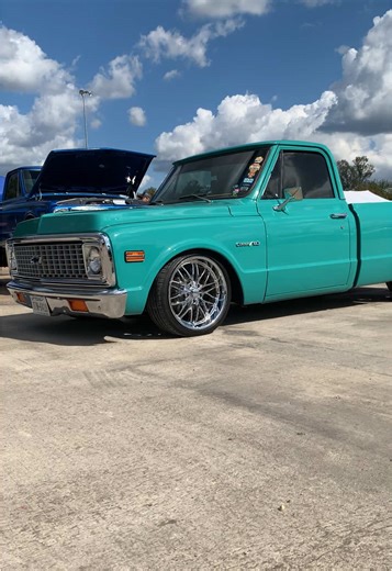 Classic Lowered C10 Trucks Showcase