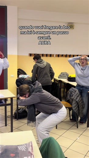 Prank sulla Maturità: Fregare l'Aura e Ridere