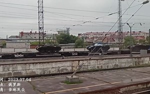 俄乌，入不敷出啊！老古董T54\u002FT55坦克又大批送往乌克兰当炮灰（昨天的视频忘记发布了）