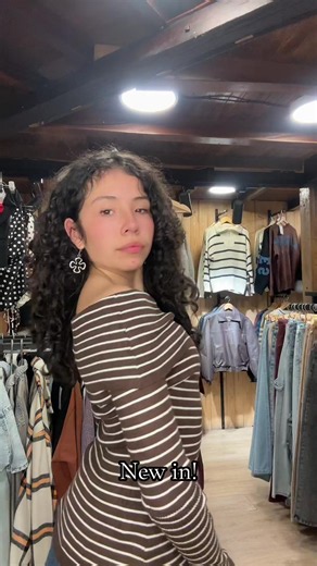Off-shoulder outfit ideas New in! (OOTD, styling tips)
