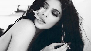 8 Ways Smoking Wrecks Havoc on Your Skin