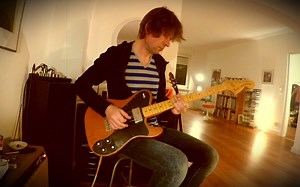 Fender 70s Vintera Tele Deluxe, moch