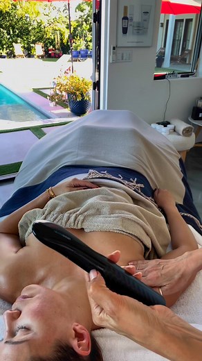 36K views · 127 reactions | Mini heat scraper is available @ayastouch.com | HN by Aya's Touch | Facebook