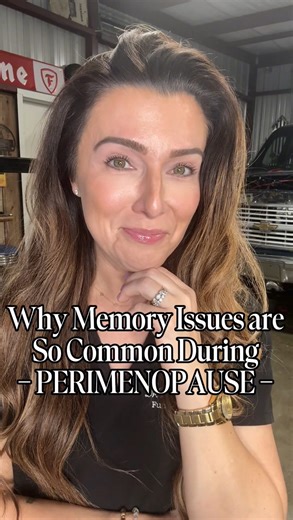 Why did I open the fridge again? Estrogen supports glucose uptake into brain cells, regulates synaptic plasticity, and helps neurons communicate efficiently ✅ TRANSLATION: when Estrogen fluctuates your mental processing slows, working memory takes a hit and short term recall becomes unreliable ➡️ This is not distraction. This is neuroendocrine physiology Fluctuating Estrogen alters acetylcholine activity and cerebral energy metabolism which affects attention, focus, and memory retrieval So yes -