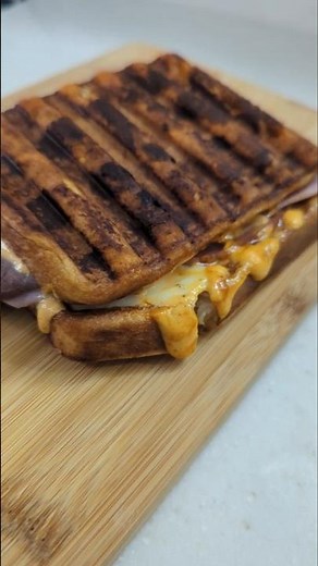 WAFFLE PANINI SANDWICH
