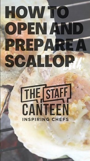 How to open and prepare a scallop like a professional chef 👩‍🍳