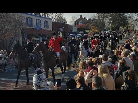 Middleburg Virginia Christmas Parade 2021