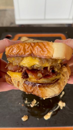 Animal Style Patty Melts | Grillnation